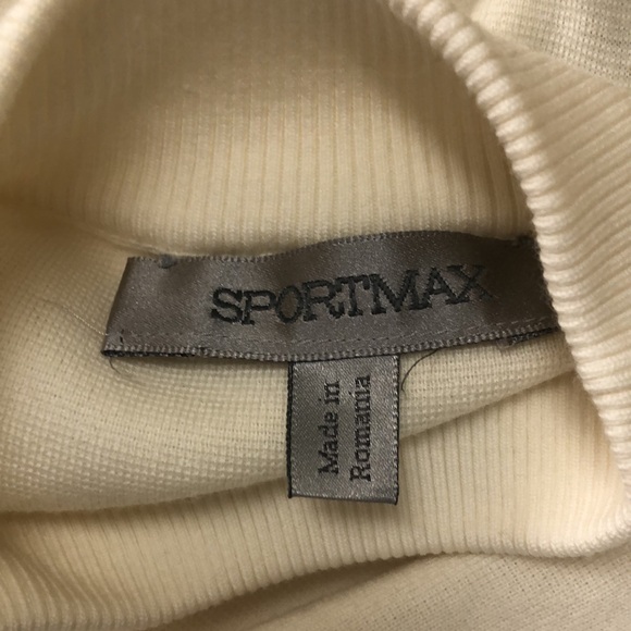 SPORTMAX White Sweater with Black Lace-Up Sleeves - Picture 8 of 9